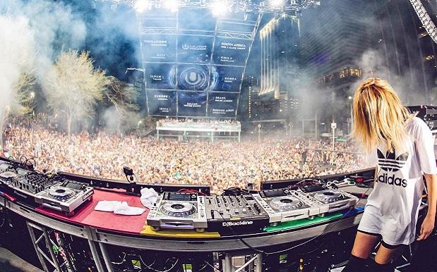 Alison Wonderland / Pedestrian TV